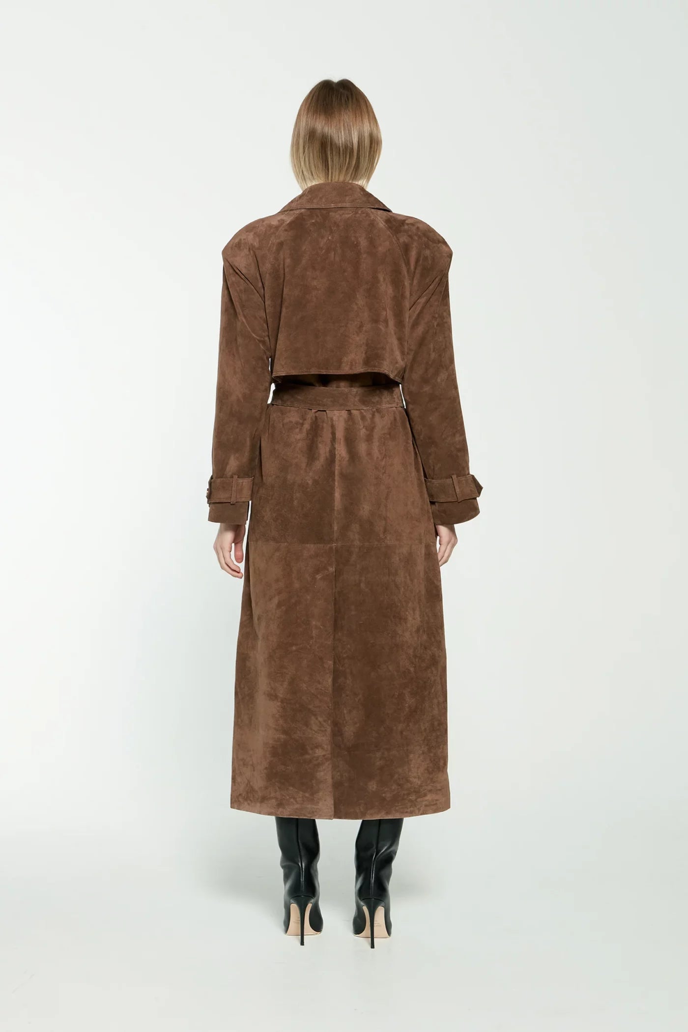 TRENCHCOAT EN PIEL DE ANTE