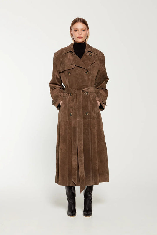 TRENCHCOAT EN PIEL DE ANTE