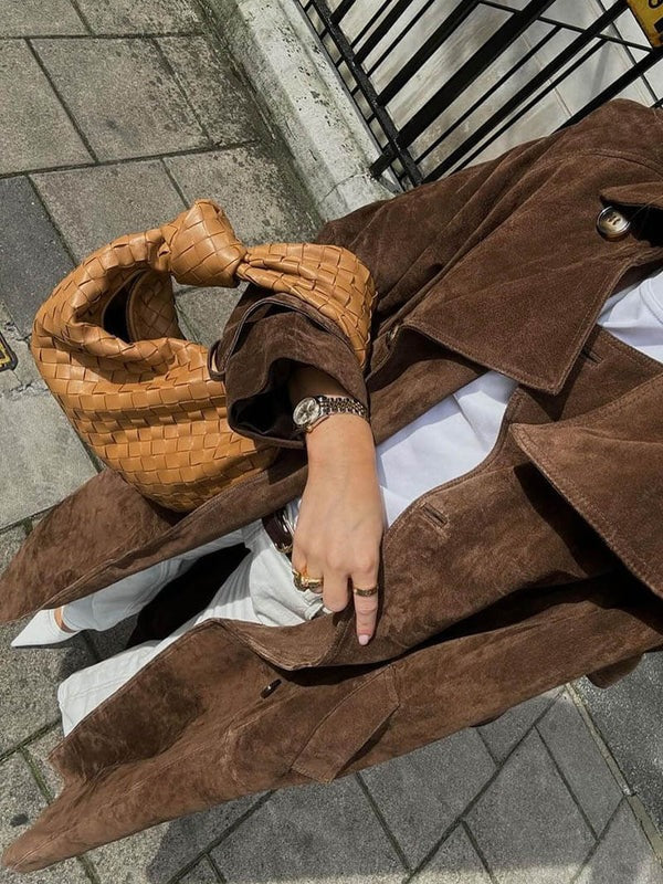 TRENCHCOAT EN PIEL DE ANTE